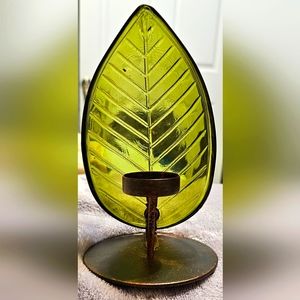 Green glass leaf tealight candle holder